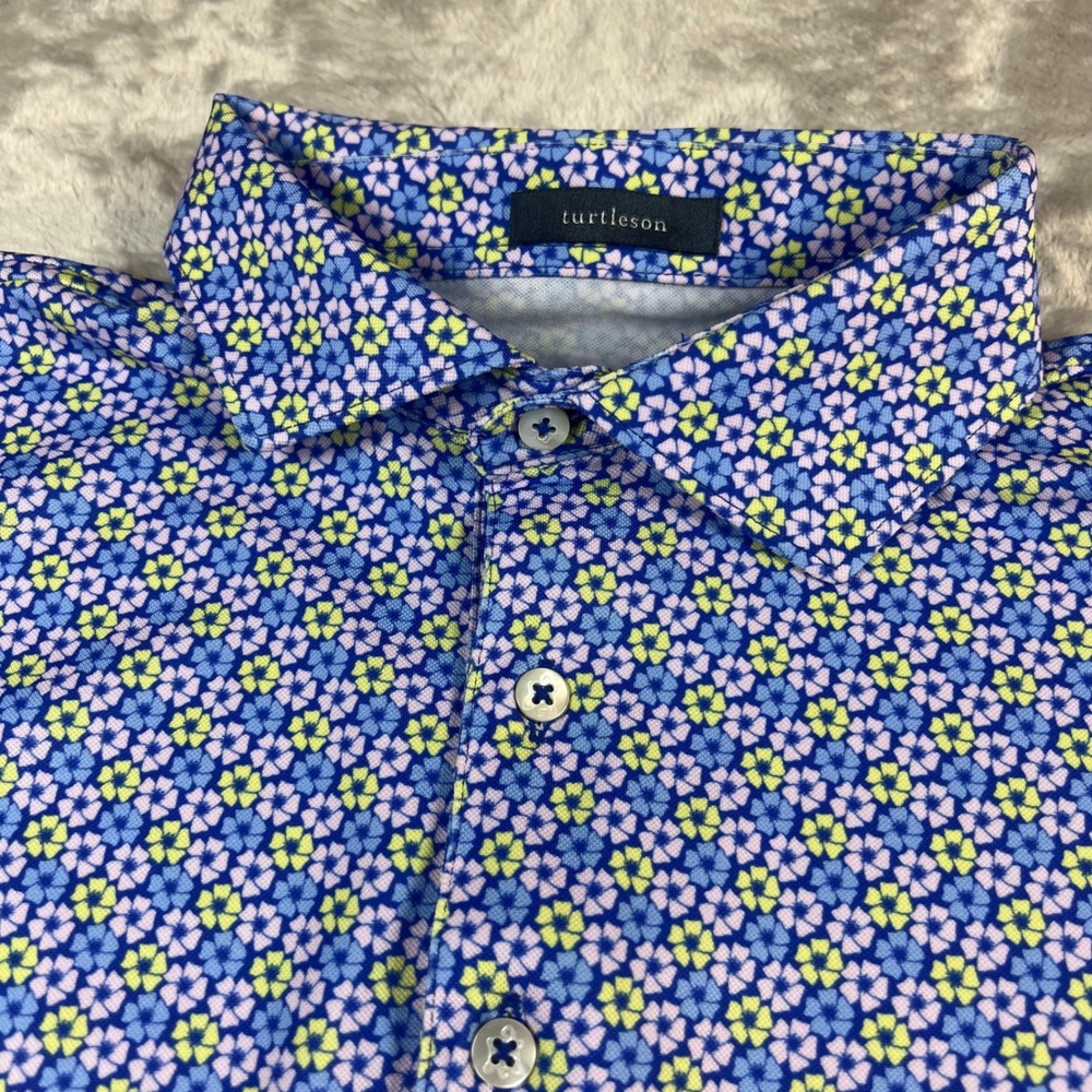 Turtleson Men's Medium Polo Shirt Blue Floral Pleasant Valley Country Club Golf